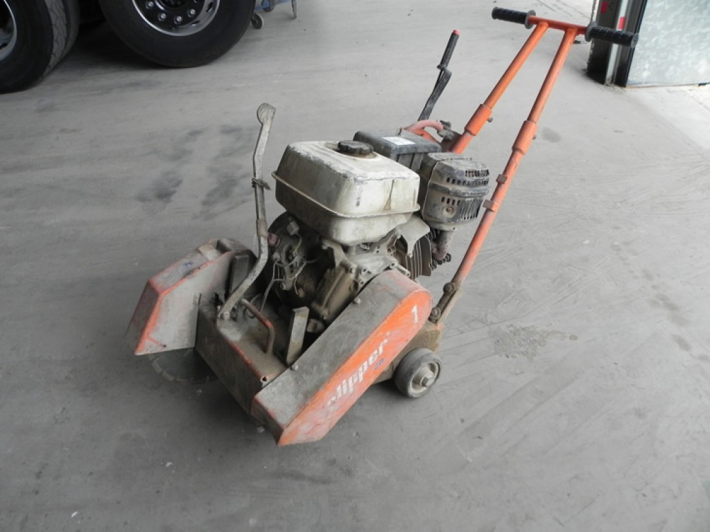 SAINT GOBAIN SAINT GOBAIN Norton Kleinteile Clipper C 85 - Matériel de béton: photos 3 SAINT GOBAIN SAINT GOBAIN Norton Kleinteile Clipper C 85 - Matériel de béton: photos 3