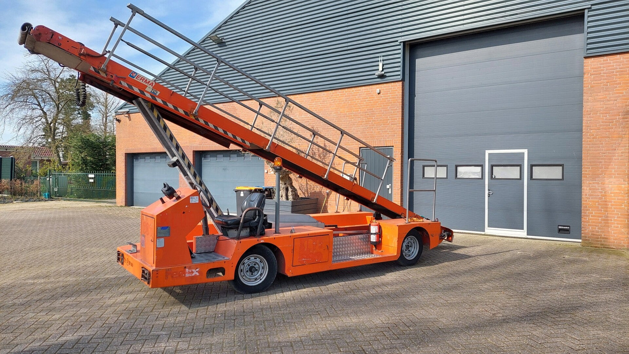 Belt Loader TLD NBL - Tapis à bagages: photos 1 Belt Loader TLD NBL - Tapis à bagages: photos 1