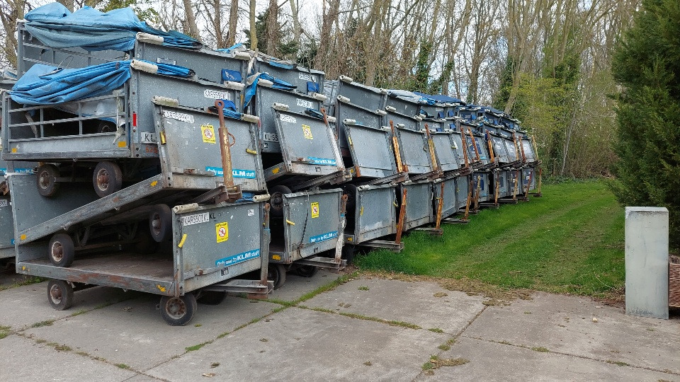 Équipement aéroportuaire SPS BW01/BW03 Baggage cart: photos 6 Équipement aéroportuaire SPS BW01/BW03 Baggage cart: photos 6