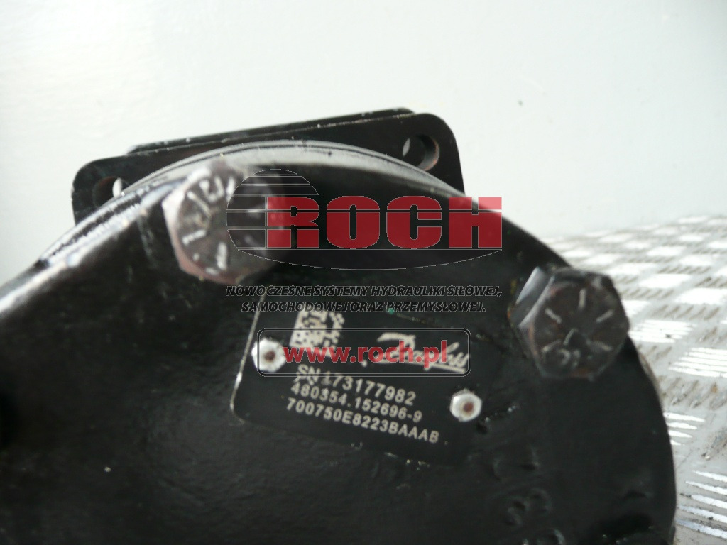 DANFOSS 700750E8223BAAAB 480354.152696-9 - Moteur hydraulique: photos 1 DANFOSS 700750E8223BAAAB 480354.152696-9 - Moteur hydraulique: photos 1