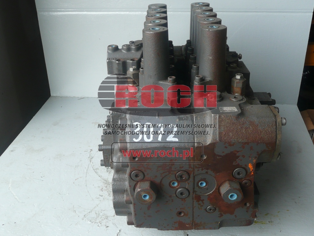 DOOSAN K1005094 - 10 SEKCYJNY - Valve hydraulique: photos 1 DOOSAN K1005094 - 10 SEKCYJNY - Valve hydraulique: photos 1