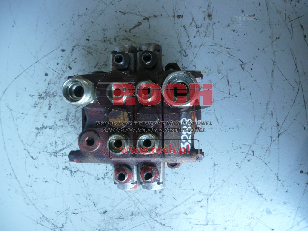REXROTH ROZDZIELACZ DO HYUNDAI 130-3 ROBEX - 2 SEKCYJNY - Valve hydraulique: photos 1 REXROTH ROZDZIELACZ DO HYUNDAI 130-3 ROBEX - 2 SEKCYJNY - Valve hydraulique: photos 1
