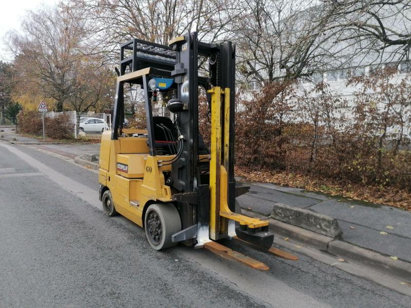 Caterpillar GC45K SWB - Chariot élévateur à gaz: photos 2 Caterpillar GC45K SWB - Chariot élévateur à gaz: photos 2