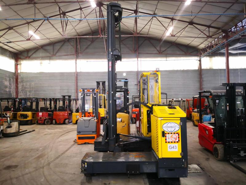 Combilift C4500GTE - Chariot latéral: photos 4 Combilift C4500GTE - Chariot latéral: photos 4