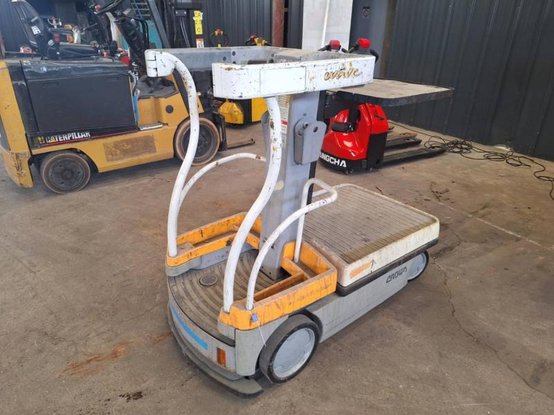 Crown WAVE50-84 - Nacelle à mât vertical: photos 1 Crown WAVE50-84 - Nacelle à mât vertical: photos 1