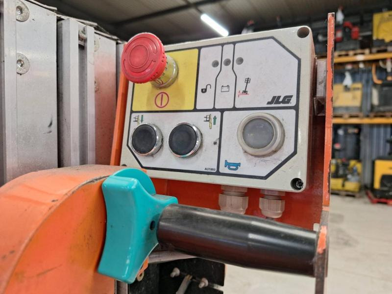 JLG Toucan Duo - Nacelle à mât vertical: photos 5 JLG Toucan Duo - Nacelle à mât vertical: photos 5