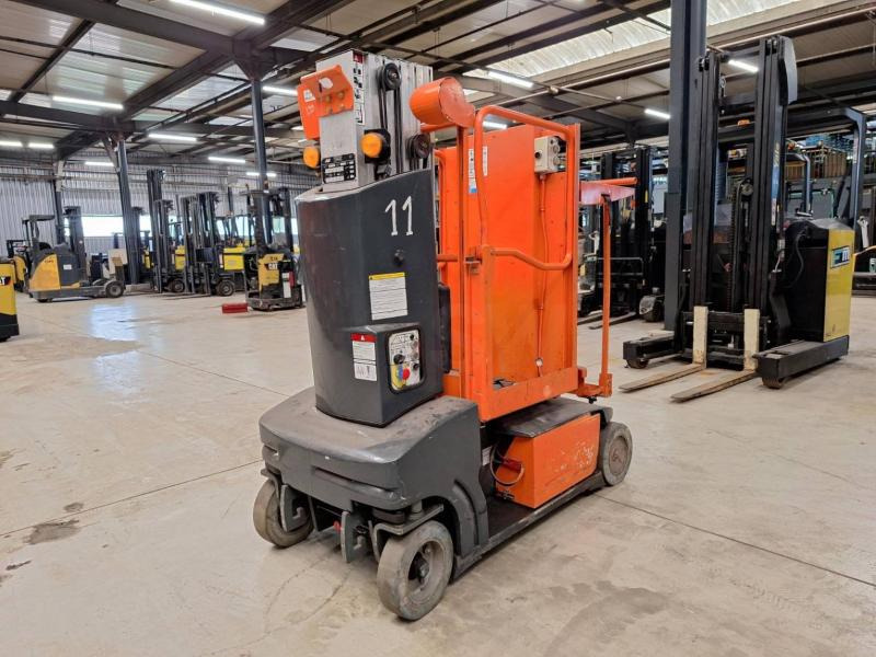 JLG Toucan Duo - Nacelle à mât vertical: photos 1 JLG Toucan Duo - Nacelle à mât vertical: photos 1