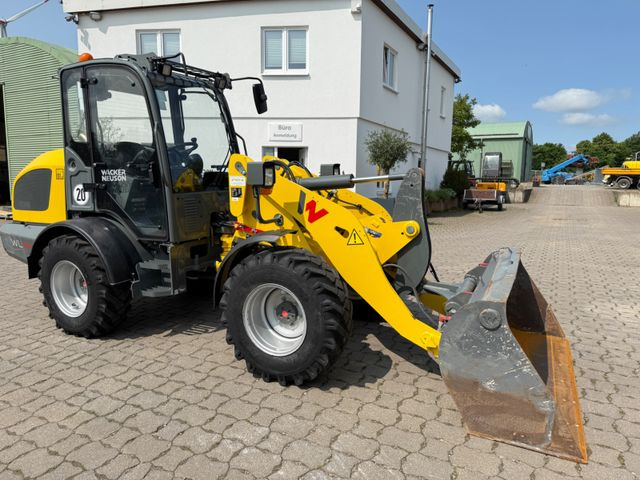 Wacker WL 44, BJ 22, 775 BH, Schaufel, Gabel, TOP - Chargeuse sur pneus: photos 3 Wacker WL 44, BJ 22, 775 BH, Schaufel, Gabel, TOP - Chargeuse sur pneus: photos 3