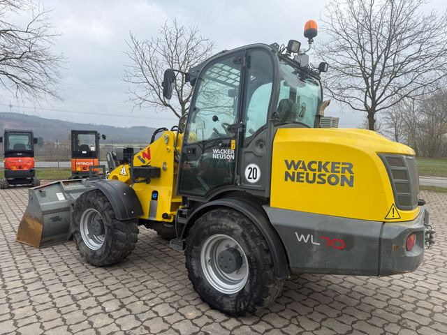 Wacker WL 70, Bj 21, 1625 BH, 122 PS, Schaufel Gabel Wacker WL 70, Bj 21, 1625 BH, 122 PS, Schaufel Gabel - Chargeuse sur pneus: photos 2 Wacker WL 70, Bj 21, 1625 BH, 122 PS, Schaufel Gabel Wacker WL 70, Bj 21, 1625 BH, 122 PS, Schaufel Gabel - Chargeuse sur pneus: photos 2