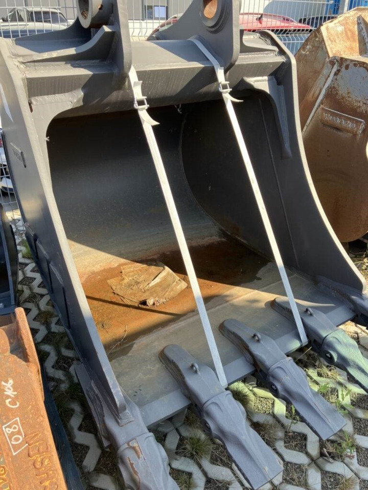 Volvo Tieflöffel mit Zähnen - Festanbau - Tractopelle: photos 4 Volvo Tieflöffel mit Zähnen - Festanbau - Tractopelle: photos 4