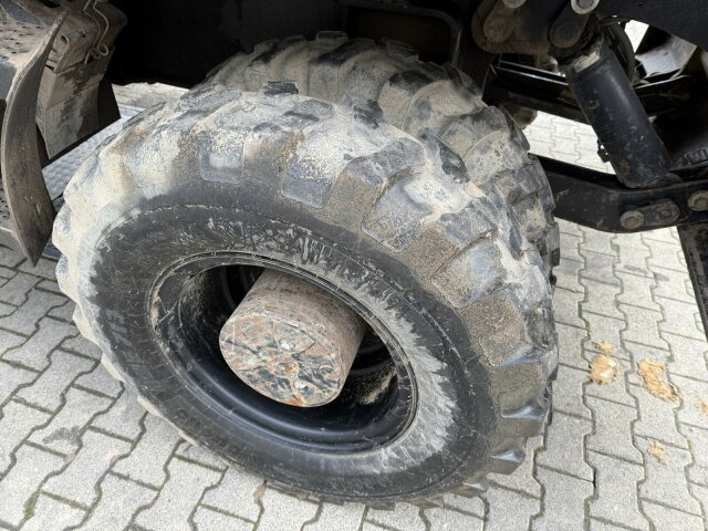 CAT M318D Mobilbagger *9.235 h *Schnellw. *Greifer - Pelle sur pneus: photos 5 CAT M318D Mobilbagger *9.235 h *Schnellw. *Greifer - Pelle sur pneus: photos 5