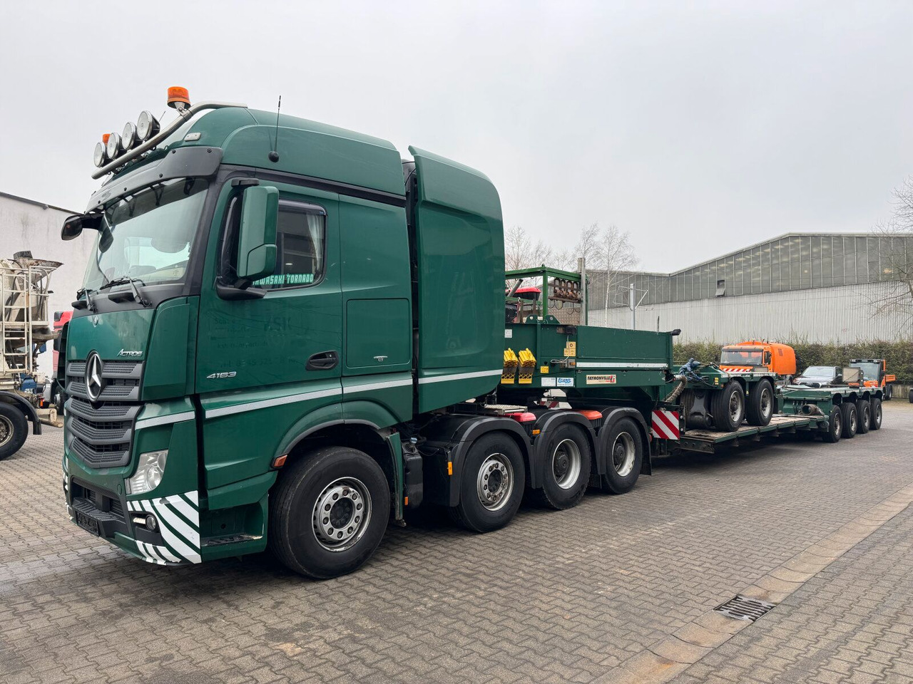 Faymonville STBZ-6VA Tieflader 4+2 Achse + Schwerlast *83 T - Semi-remorque surbaissé: photos 2 Faymonville STBZ-6VA Tieflader 4+2 Achse + Schwerlast *83 T - Semi-remorque surbaissé: photos 2