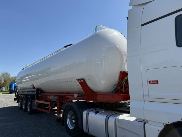 Feldbinder KIP 60.3 Silo 60.000 L 3 Achse ADR - Citerne pulvérulente: photos 1 Feldbinder KIP 60.3 Silo 60.000 L 3 Achse ADR - Citerne pulvérulente: photos 1