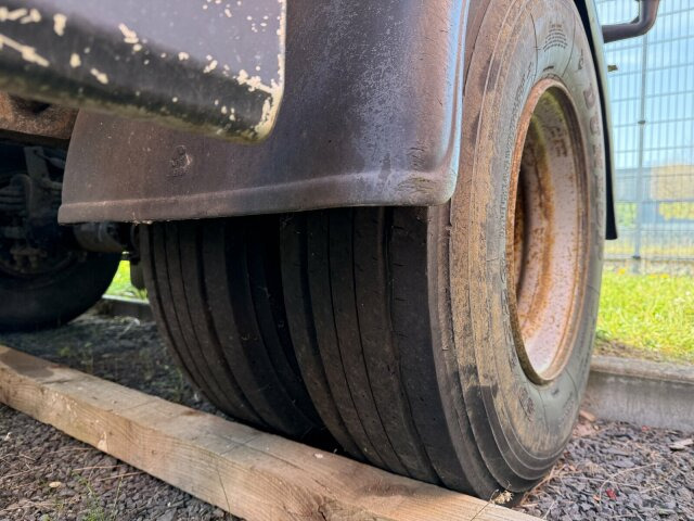 Hüffermann HSD181D Tankanhänger für nicht GGVS Güter - Remorque citerne: photos 5 Hüffermann HSD181D Tankanhänger für nicht GGVS Güter - Remorque citerne: photos 5