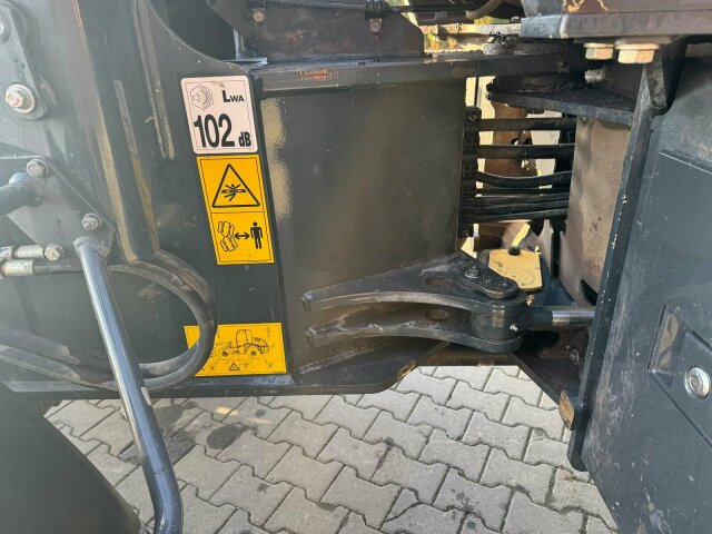 Komatsu WA 100M-8E0 Radlader 8 Ton - 3931 H - 0,75m³ - Chargeuse sur pneus: photos 3 Komatsu WA 100M-8E0 Radlader 8 Ton - 3931 H - 0,75m³ - Chargeuse sur pneus: photos 3