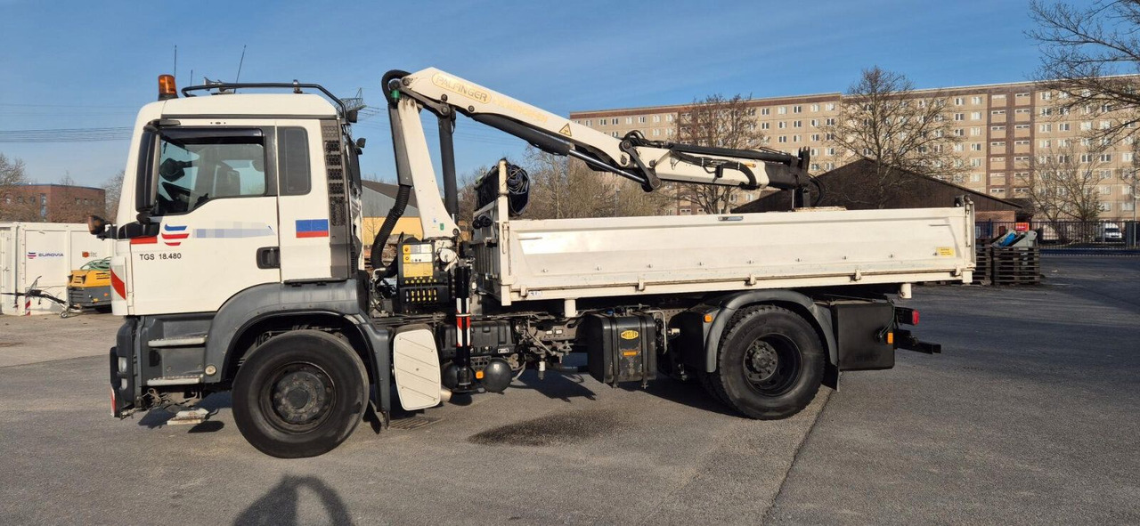 MAN TGS 18.480 4x4H Winter. Kipper Kran PALFINGER 12 - Camion grue: photos 2 MAN TGS 18.480 4x4H Winter. Kipper Kran PALFINGER 12 - Camion grue: photos 2