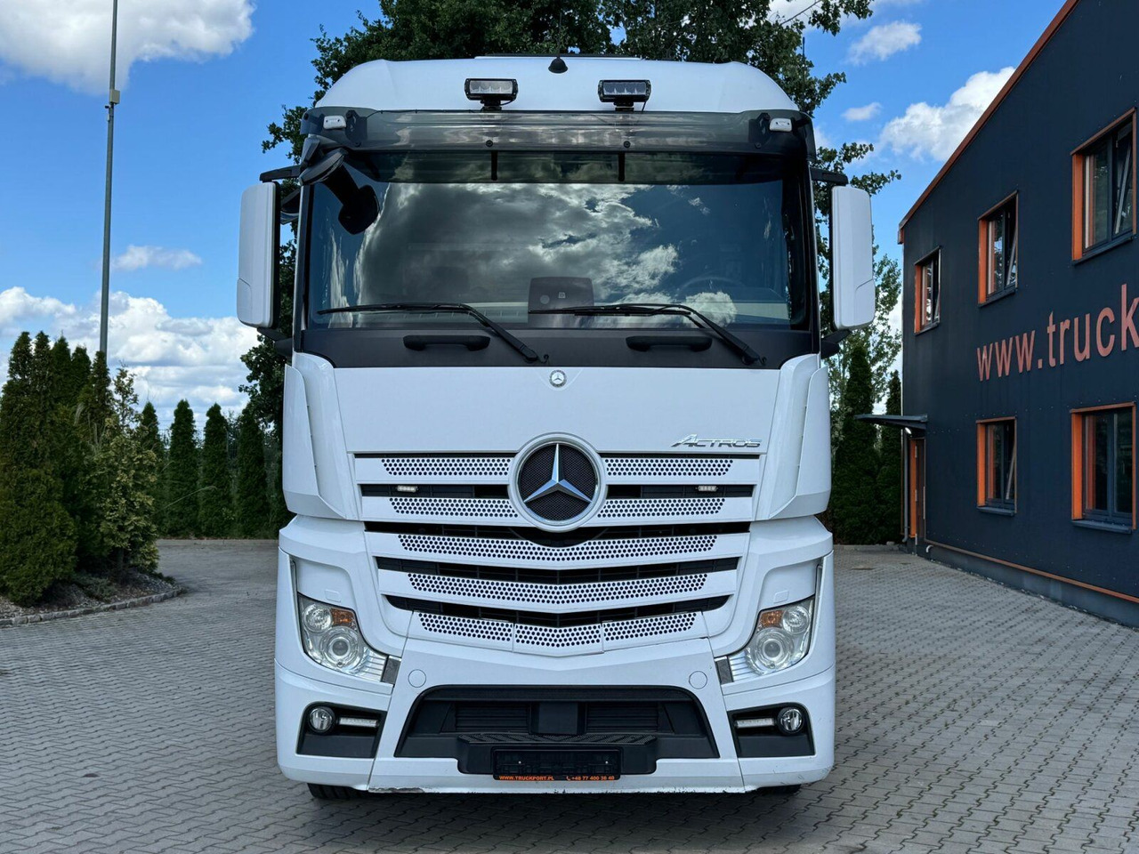 Mercedes-Benz ACTROS 2658 6x2 Abrollkipper MEILLER RK 26.67K - Camion ampliroll: photos 3 Mercedes-Benz ACTROS 2658 6x2 Abrollkipper MEILLER RK 26.67K - Camion ampliroll: photos 3