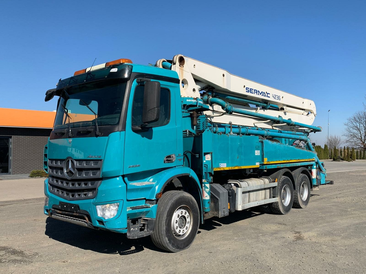 Mercedes-Benz AROCS 2636 6x4 Euro 6 Betonpumpe SERMAC 4Z36 - Camion pompe: photos 1 Mercedes-Benz AROCS 2636 6x4 Euro 6 Betonpumpe SERMAC 4Z36 - Camion pompe: photos 1