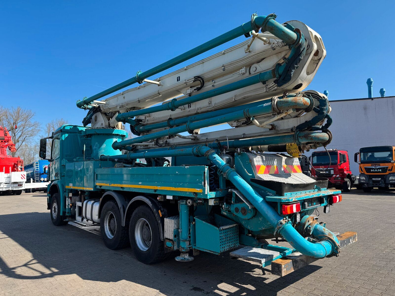 Mercedes-Benz AROCS 2844 6x4 Euro 6 Betonpumpe SERMAC 5Z33 - Camion pompe: photos 5 Mercedes-Benz AROCS 2844 6x4 Euro 6 Betonpumpe SERMAC 5Z33 - Camion pompe: photos 5