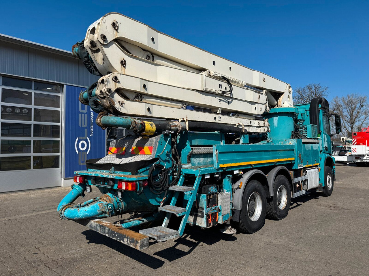 Mercedes-Benz AROCS 2844 6x4 Euro 6 Betonpumpe SERMAC 5Z33 - Camion pompe: photos 4 Mercedes-Benz AROCS 2844 6x4 Euro 6 Betonpumpe SERMAC 5Z33 - Camion pompe: photos 4