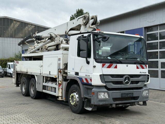 Mercedes-Benz Actros 2636 6x4 Betonpumpe Putzmeister 24-4 16H - Camion pompe: photos 1 Mercedes-Benz Actros 2636 6x4 Betonpumpe Putzmeister 24-4 16H - Camion pompe: photos 1
