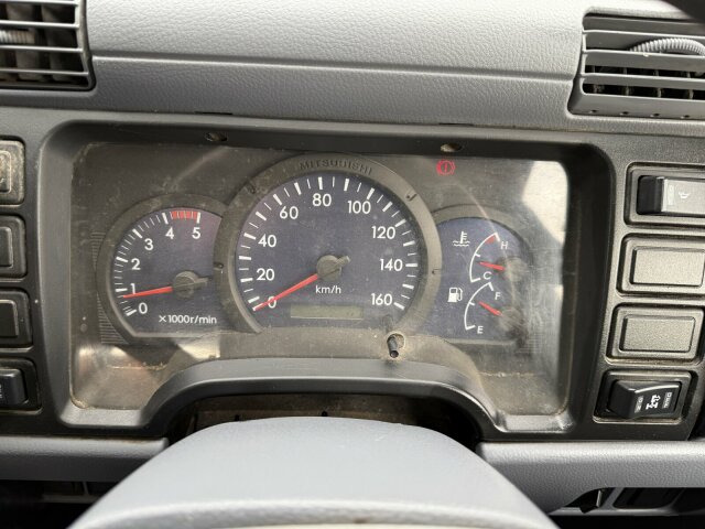 Mitsubishi Canter FUSO Kehrmaschine BROCK SL140 4 m³ - Balayeuse de voirie: photos 2 Mitsubishi Canter FUSO Kehrmaschine BROCK SL140 4 m³ - Balayeuse de voirie: photos 2