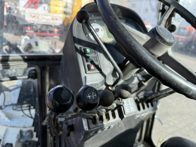 New Holland F106.6A alrrad 6x6 Grader 12 Ton - 10.700 Std - Niveleuse: photos 3 New Holland F106.6A alrrad 6x6 Grader 12 Ton - 10.700 Std - Niveleuse: photos 3