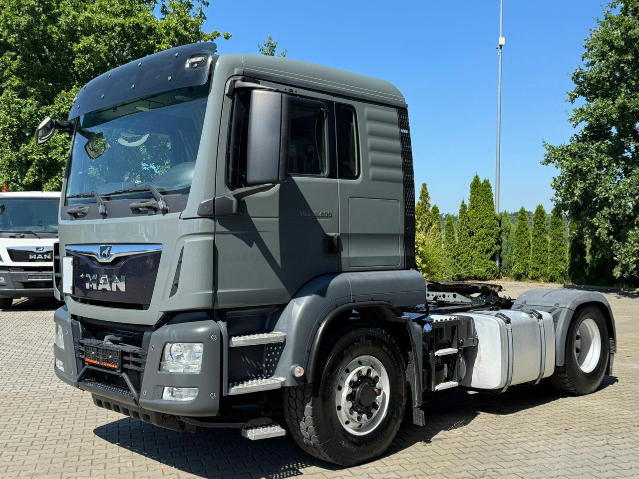 MAN TGS 18.500 4x4H BLS Euro 6 SZM Kipphyd. Retarder - Tracteur routier: photos 2 MAN TGS 18.500 4x4H BLS Euro 6 SZM Kipphyd. Retarder - Tracteur routier: photos 2