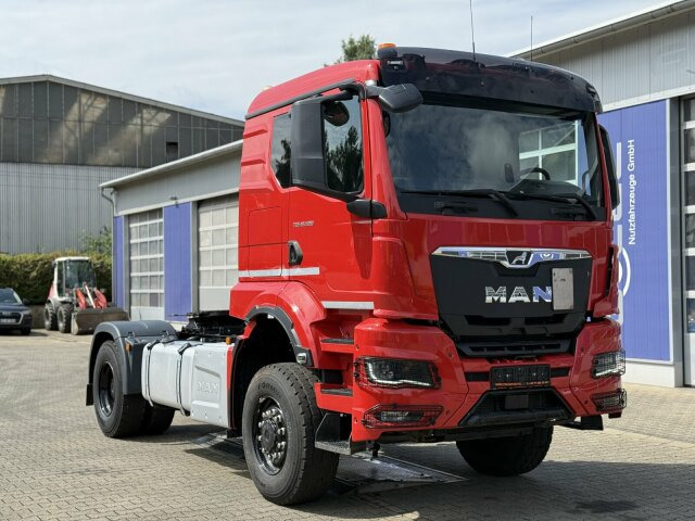 MAN TGS 18.520 4x4 SZM - Kipphyd. Blatt Luft Pritard - Tracteur routier: photos 1 MAN TGS 18.520 4x4 SZM - Kipphyd. Blatt Luft Pritard - Tracteur routier: photos 1