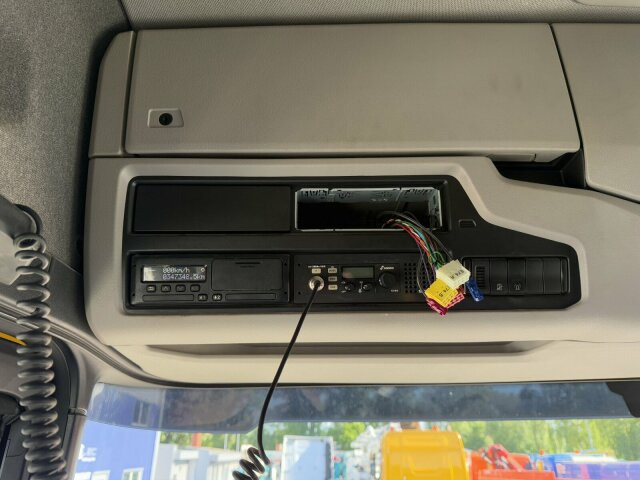 Scania G450 XT 4x4 Euro 6 SZM Kipphydraulik Blatt/ Luft - Tracteur routier: photos 4 Scania G450 XT 4x4 Euro 6 SZM Kipphydraulik Blatt/ Luft - Tracteur routier: photos 4