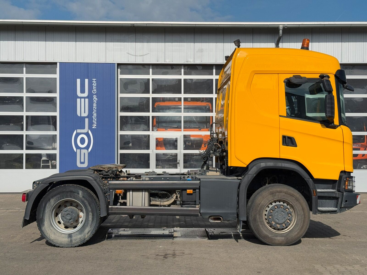 Scania G450 XT 4x4 Euro 6 SZM Kipphydraulik Blatt/ Luft - Tracteur routier: photos 2 Scania G450 XT 4x4 Euro 6 SZM Kipphydraulik Blatt/ Luft - Tracteur routier: photos 2