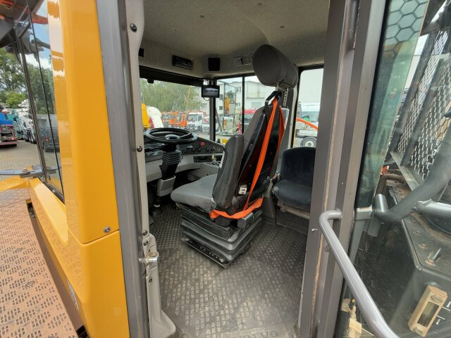 Volvo A25G Dumper 10.069 h Baujahr 2021 - Tombereau articulé: photos 5 Volvo A25G Dumper 10.069 h Baujahr 2021 - Tombereau articulé: photos 5