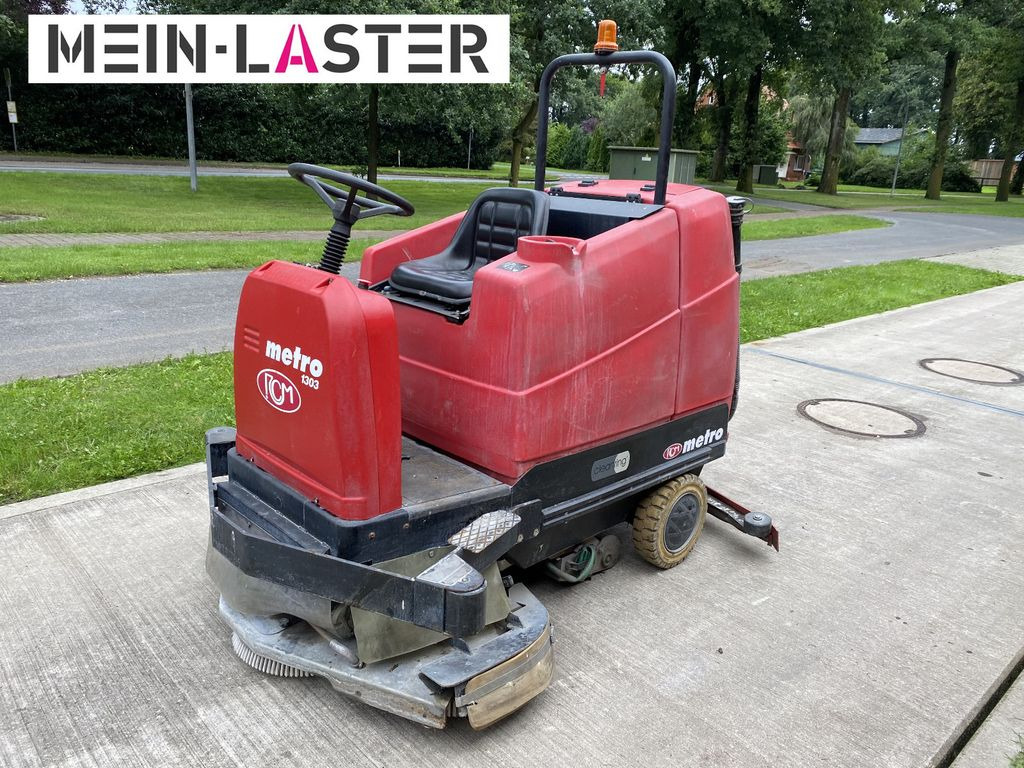 RCM Metro 1303 N Scheuersaugmaschine /3x Teller RCM Metro 1303 N Scheuersaugmaschine /3x Teller - Autolaveuse: photos 3 RCM Metro 1303 N Scheuersaugmaschine /3x Teller RCM Metro 1303 N Scheuersaugmaschine /3x Teller - Autolaveuse: photos 3