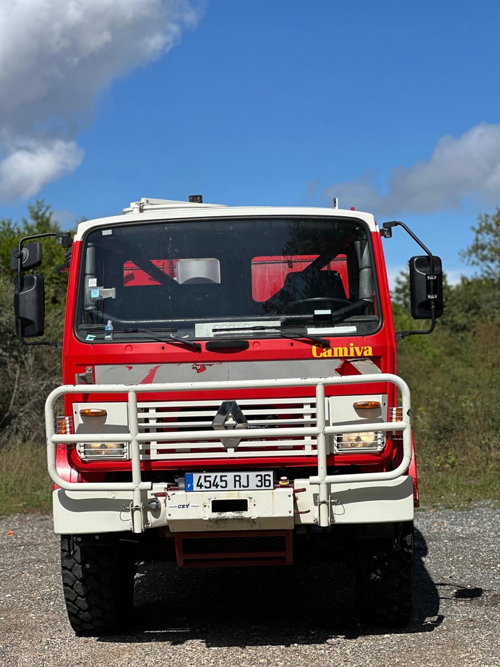 RENAULT M180 - Camion de pompier: photos 1 RENAULT M180 - Camion de pompier: photos 1