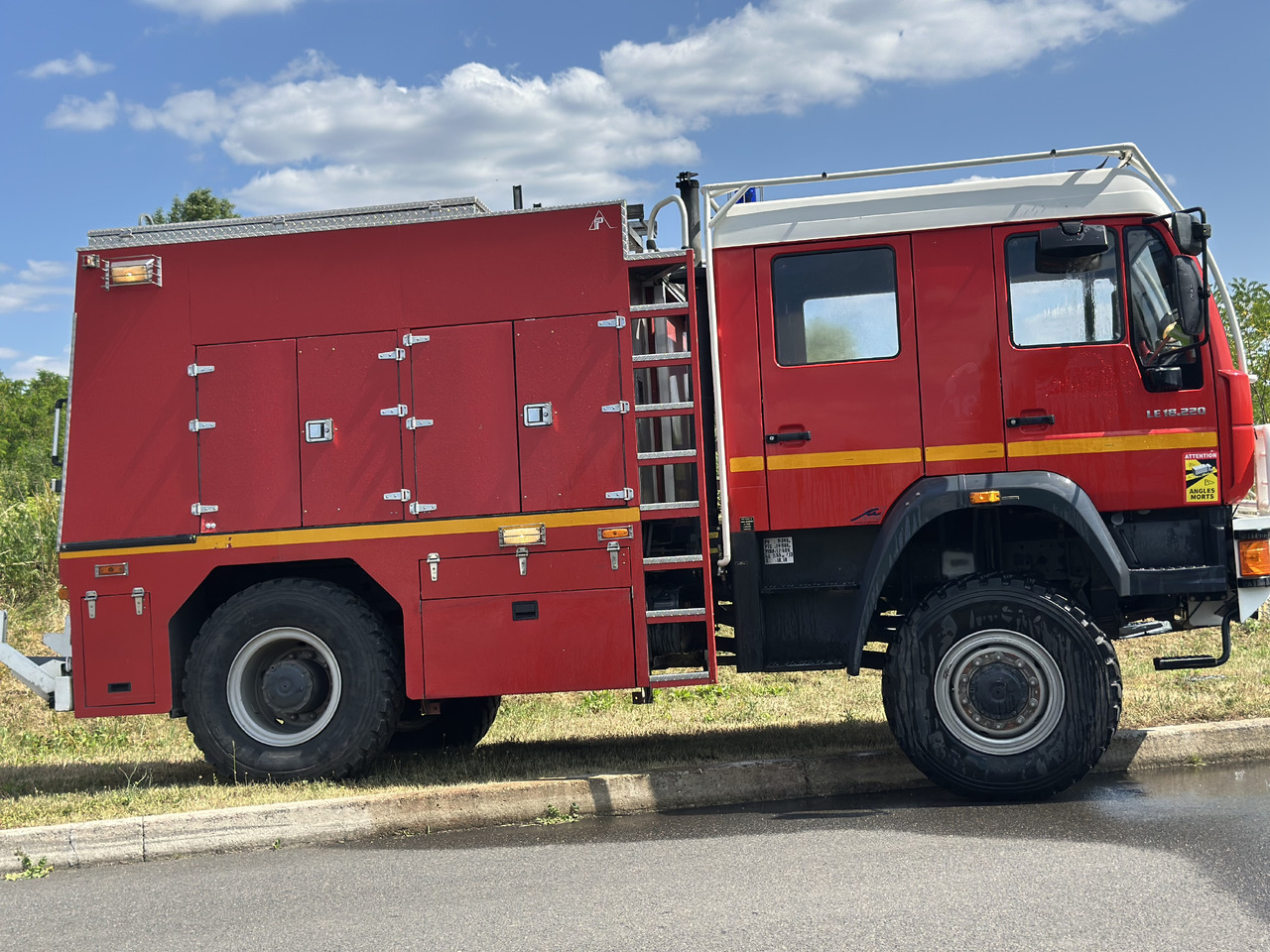 SHACMAN LE. 18-220 - Camion de pompier: photos 5 SHACMAN LE. 18-220 - Camion de pompier: photos 5