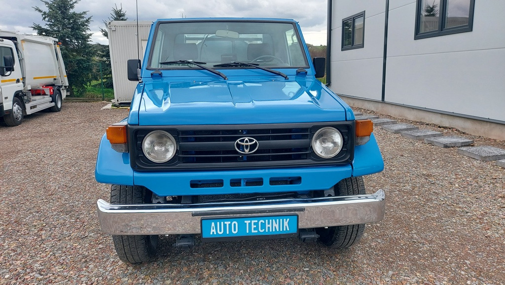 Toyota Land Cruiser COMBI HYDRO CLEANER Mini Combine - Camion hydrocureur: photos 4 Toyota Land Cruiser COMBI HYDRO CLEANER Mini Combine - Camion hydrocureur: photos 4