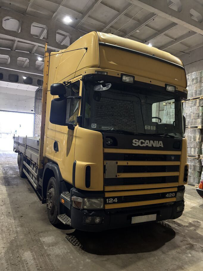 SCANIA R124.420 - Camion plateau: photos 1 SCANIA R124.420 - Camion plateau: photos 1