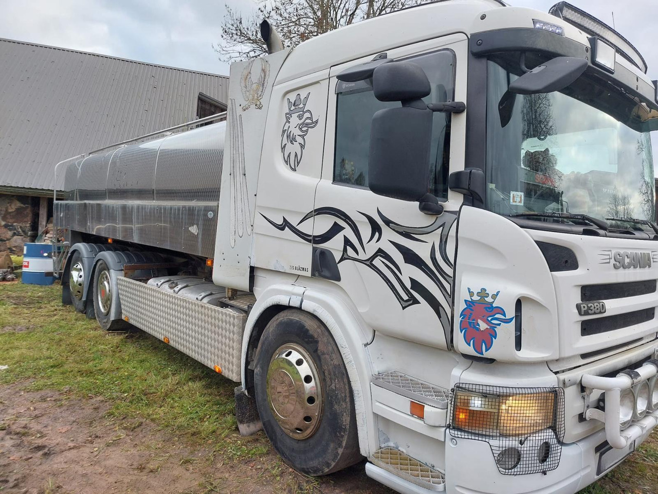 SCANIA R380 - Camion citerne: photos 3 SCANIA R380 - Camion citerne: photos 3