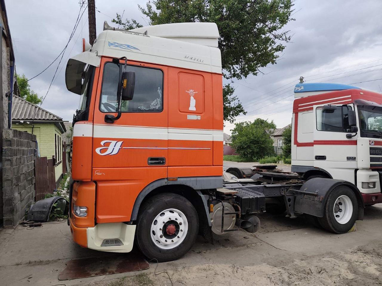 DAF XF 95.430 - Tracteur routier: photos 2 DAF XF 95.430 - Tracteur routier: photos 2