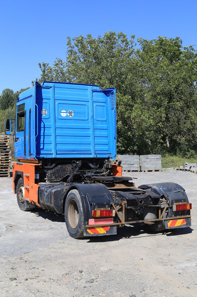 RENAULT Magnum 440 - Tracteur routier: photos 5 RENAULT Magnum 440 - Tracteur routier: photos 5