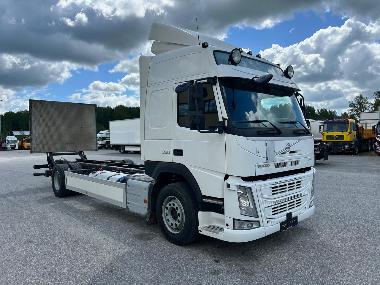 VOLVO FM330 - Châssis cabine: photos 1 VOLVO FM330 - Châssis cabine: photos 1
