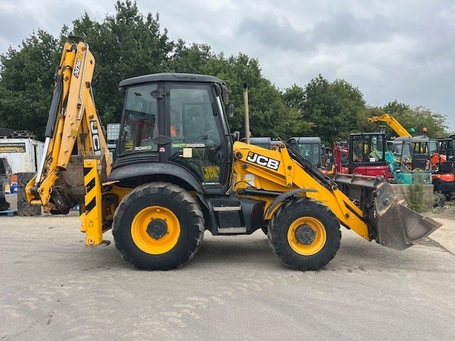 JCB 3 CX Contractor - Tractopelle: photos 1 JCB 3 CX Contractor - Tractopelle: photos 1