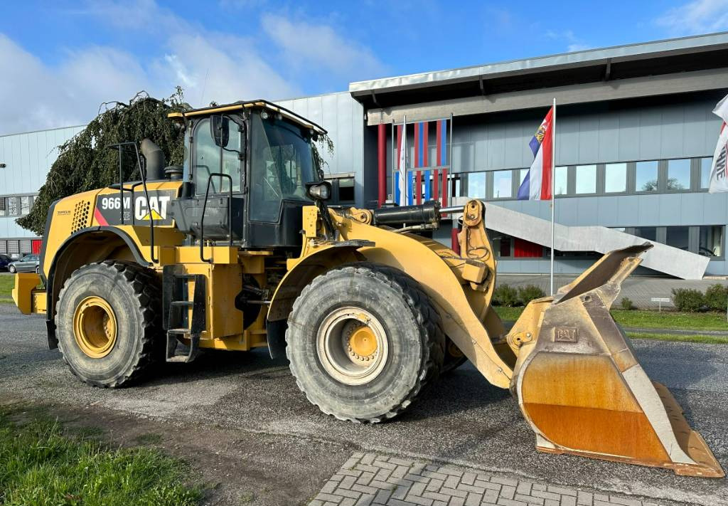 CAT 966 M XE - CE + EPA German machine! - Chargeuse sur pneus: photos 1 CAT 966 M XE - CE + EPA German machine! - Chargeuse sur pneus: photos 1