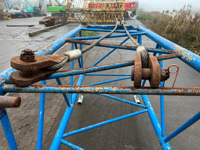 Liebherr HS843 - Grue auxiliaire pour Engins de chantier: photos 4 Liebherr HS843 - Grue auxiliaire pour Engins de chantier: photos 4