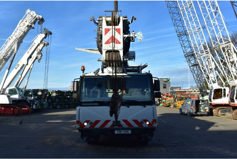 Liebherr LTM 1050-3.1 - Grue tout-terrain: photos 3 Liebherr LTM 1050-3.1 - Grue tout-terrain: photos 3