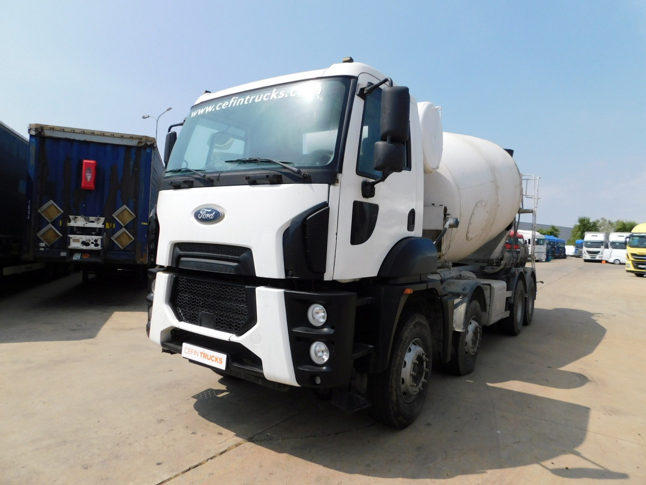Ford Lt12xl 7h cargo 4142m - Camion malaxeur: photos 1 Ford Lt12xl 7h cargo 4142m - Camion malaxeur: photos 1