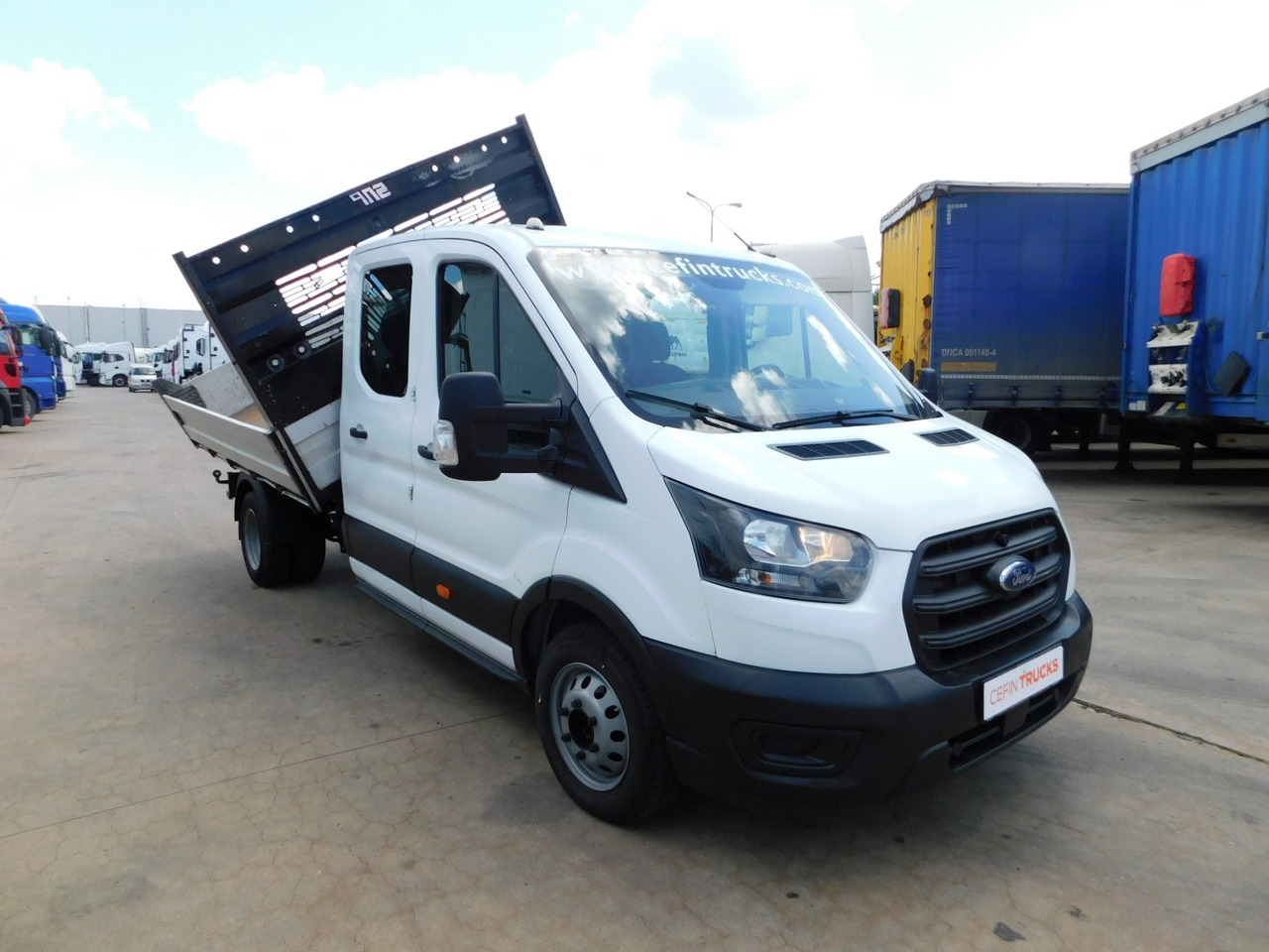 Ford Transit - Utilitaire benne: photos 2 Ford Transit - Utilitaire benne: photos 2