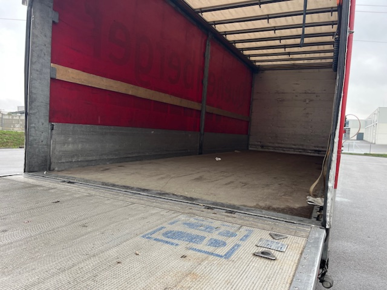 MAN TGM 18.320 4x2 BL Durchladbar - mit Tandemhänger - Camion à rideaux coulissants: photos 3 MAN TGM 18.320 4x2 BL Durchladbar - mit Tandemhänger - Camion à rideaux coulissants: photos 3