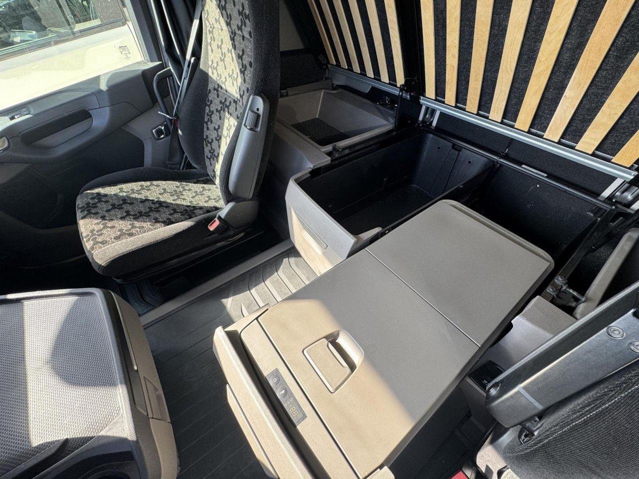 Tracteur routier Scania R 460: photos 16 Tracteur routier Scania R 460: photos 16