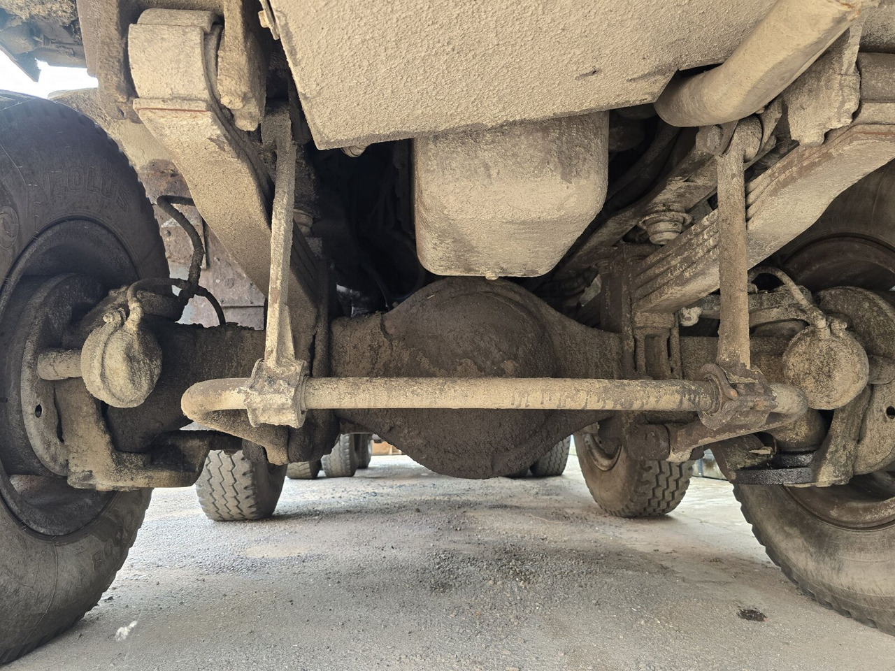 ASTRA HHD8 86.48-80 8x6 ASTRA HHD8 86.48-80 8x6 Mulde ca. 23m³ - Tombereau: photos 5 ASTRA HHD8 86.48-80 8x6 ASTRA HHD8 86.48-80 8x6 Mulde ca. 23m³ - Tombereau: photos 5